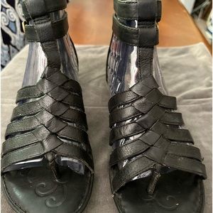 Born leather gladiator sandals sz 9